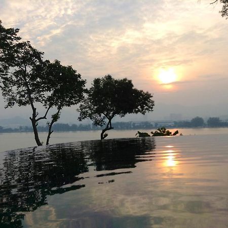 Sun Yi Villas PENANG ภายนอก รูปภาพ